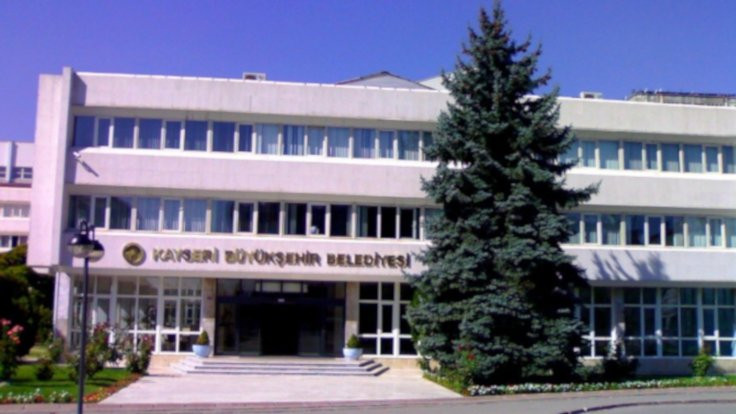 Büyükşehir belediyesinde ''yolsuzluk'' istifası