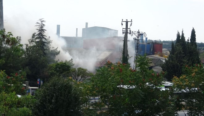 Kocaeli'de fabrikada yangın paniği