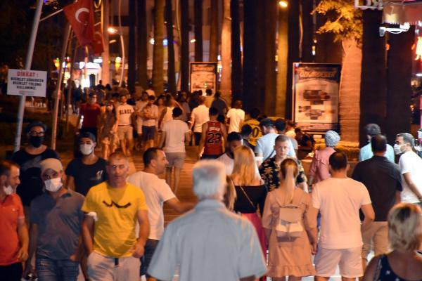 Marmaris eski günlerine geri döndü! Plajlar, sahiller tıklım tıklım! - Resim: 2