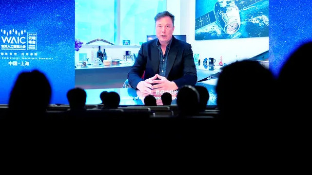 Elon Musk, microçip ile beyin kontrol edebilen cihazı tanıttı