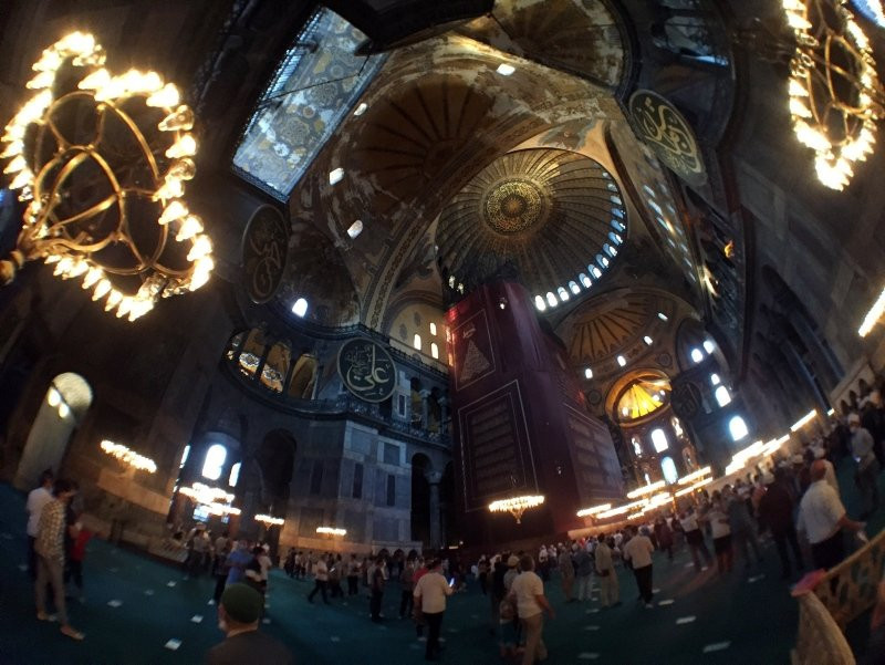 Ayasofya bayramın son gününde de dolup taştı