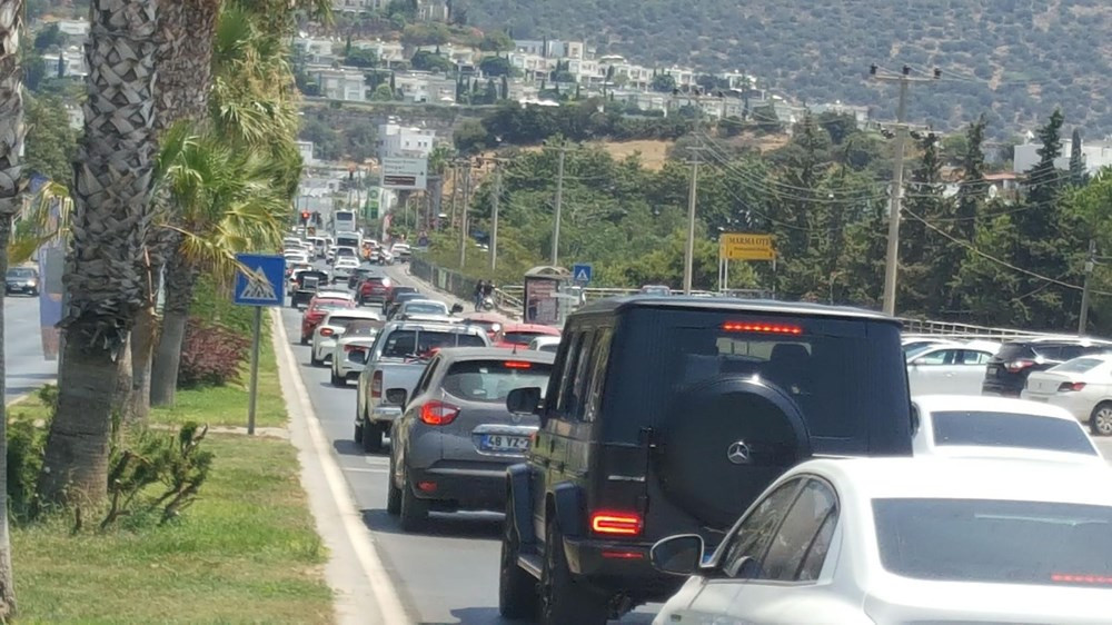 Bodrum'dan kaçış! 20 dakikada 2 kilometre