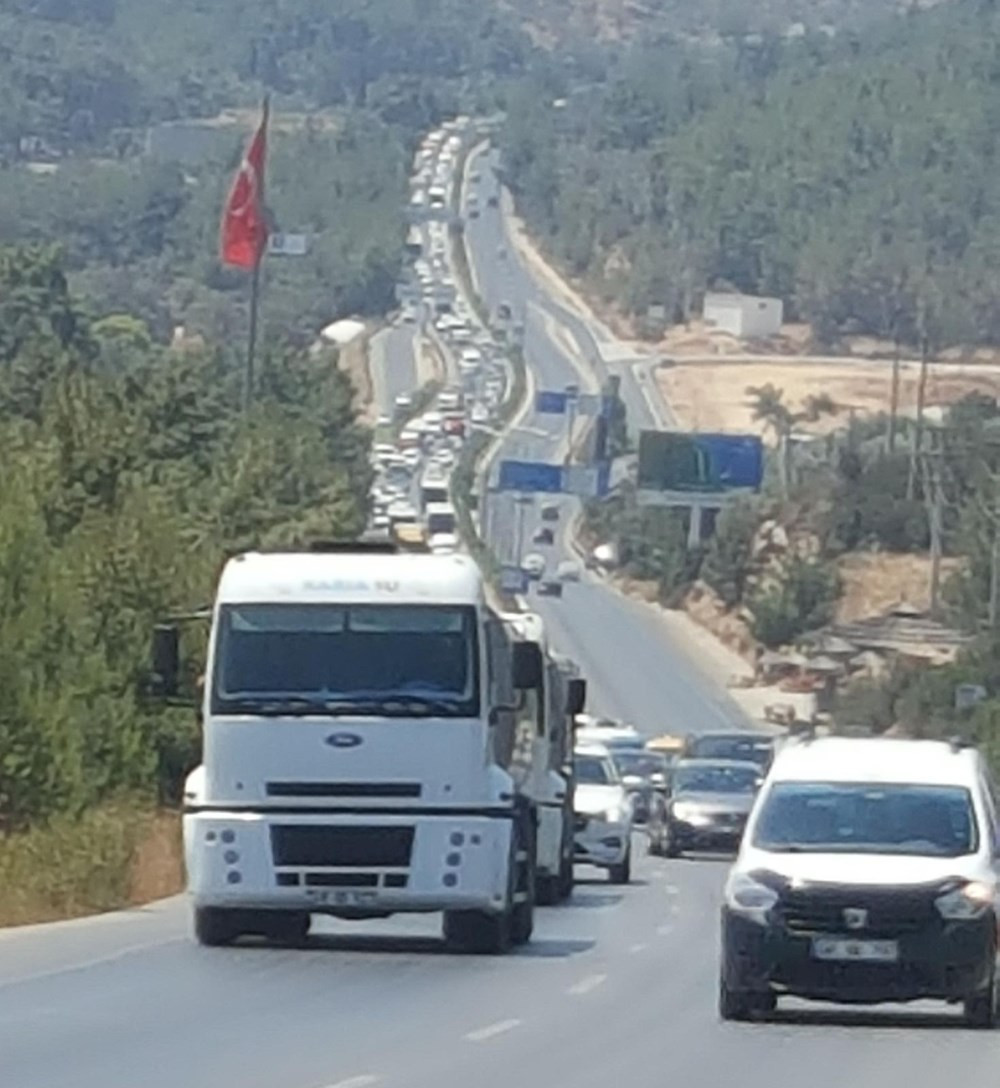 Bodrum'dan kaçış! 20 dakikada 2 kilometre