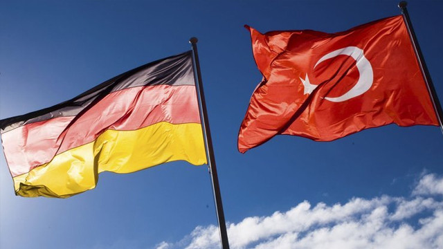 Almanya, Türkiye'ye seyahat uyarısını kısmen kaldırdı