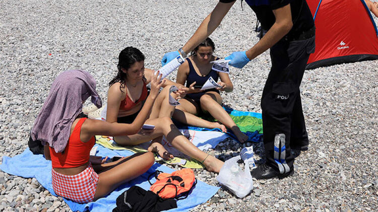 Parkta, plajda, sokakta! Her yerde koronavirüs denetimi