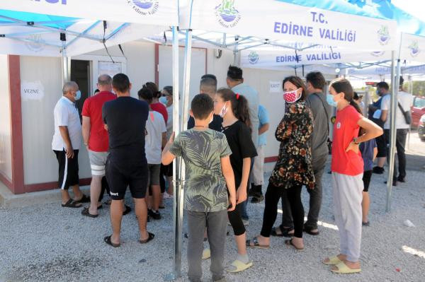 Sınır kapısında PCR testi kuyruğu - Resim: 2
