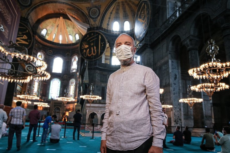 Ayasofya-i Kebir Camisi levhasında dikkat çeken ayrıntı