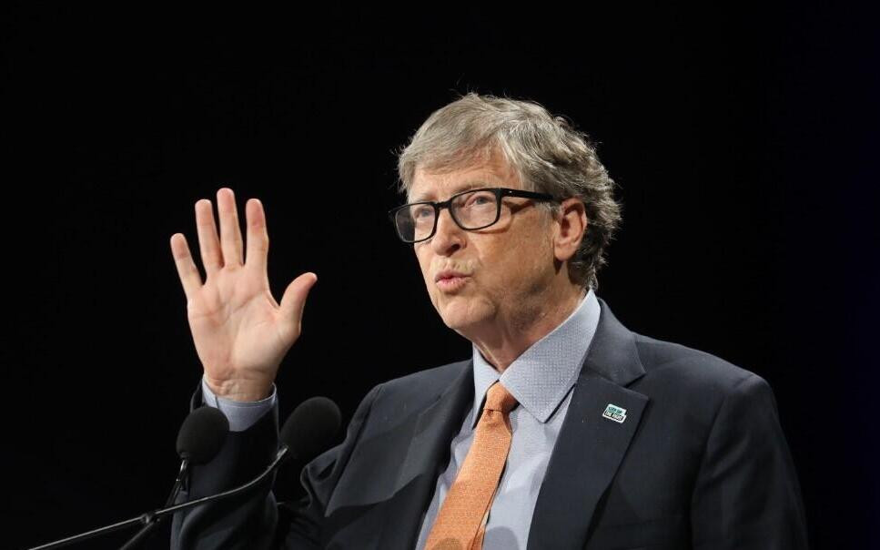 Bill Gates, koronavirüsün biteceği tarihi açıkladı