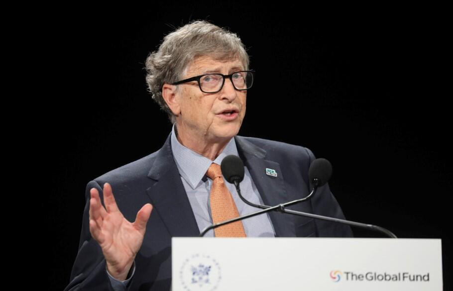 Bill Gates, koronavirüsün biteceği tarihi açıkladı
