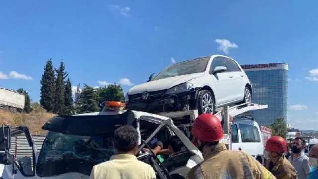 Pendik'ye 5 araç birbirine girdi