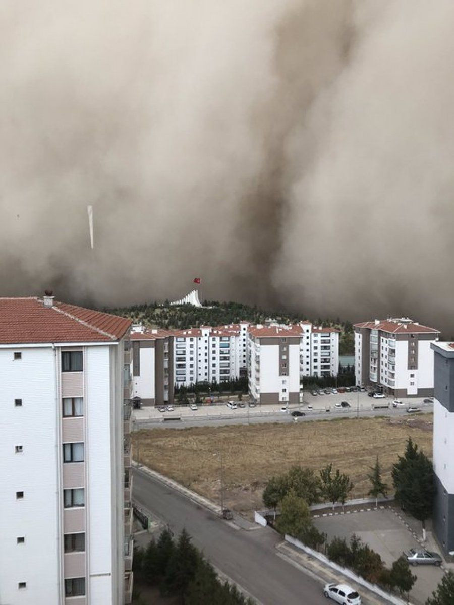 Ankara'da kum fırtınası