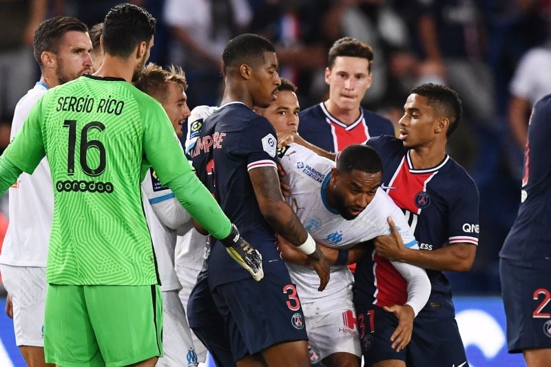 PSG - Marsilya maçında tam 5 kırmızı kart...