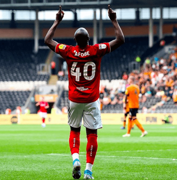 Trabzonspor'a yeni forvet: Bennick Afobe !