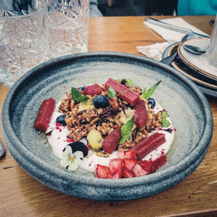 ''Salgında vejetaryen ve vegan beslenmeden uzak durun''