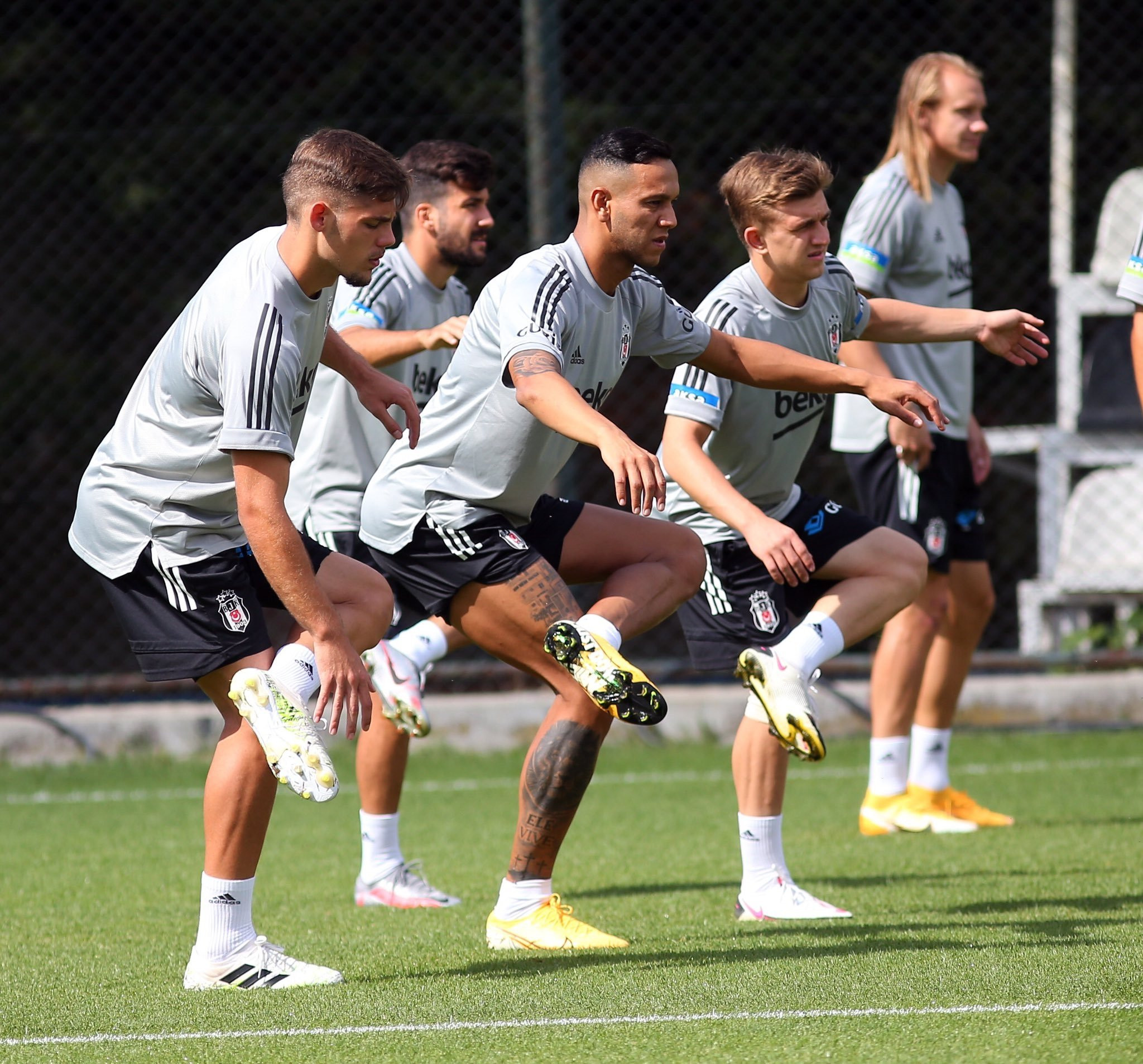 Josef de Souza Beşiktaş'la ilk çalışmasını yaptı