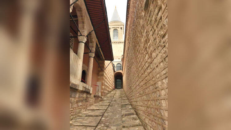 Topkapı Sarayı'ndaki gizli yol ziyarete açıldı