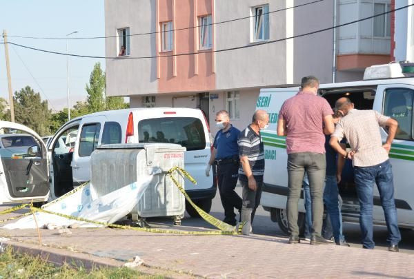 Çöp konteynerinden bebek cesedi çıktı