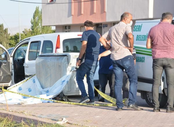 Çöp konteynerinden bebek cesedi çıktı