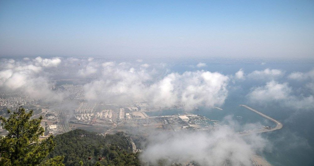 Antalya'da nem bulutları gökyüzünü kapladı