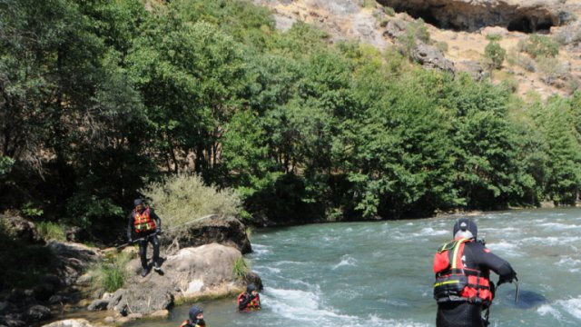 Tunceli'de kayıp 2 kardeşi arama çalışmaları altıncı gününde devam ediyor