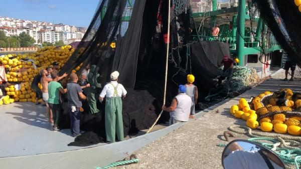 Denizlerde yüzler gülüyor ! Palamut bolluğu yaşanıyor