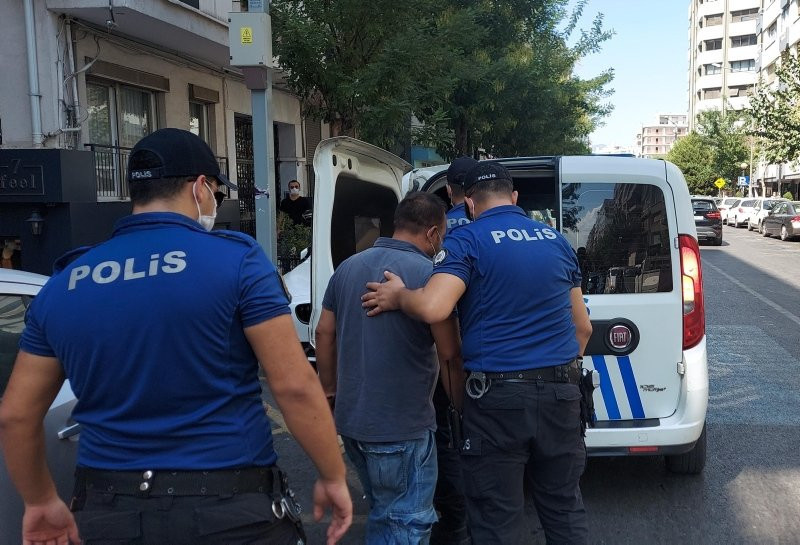 Değnekçi terörü kamerada!