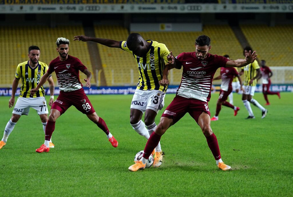 9 kişi kalan Hatayspor, Fenerbahçe'den puanı kaptı!