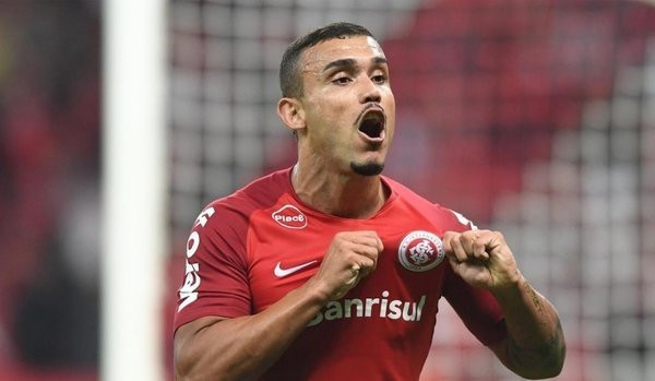 Trabzonspor'da imzalar atılıyor