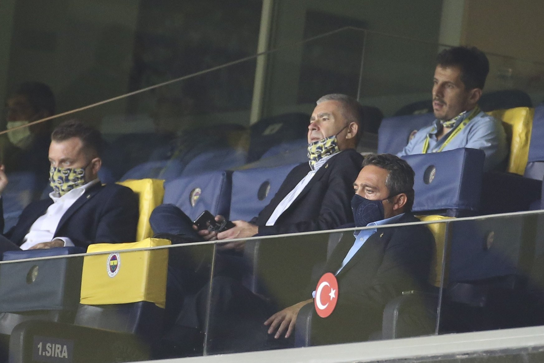 Fenerbahçe'de 2 ayrılık birden