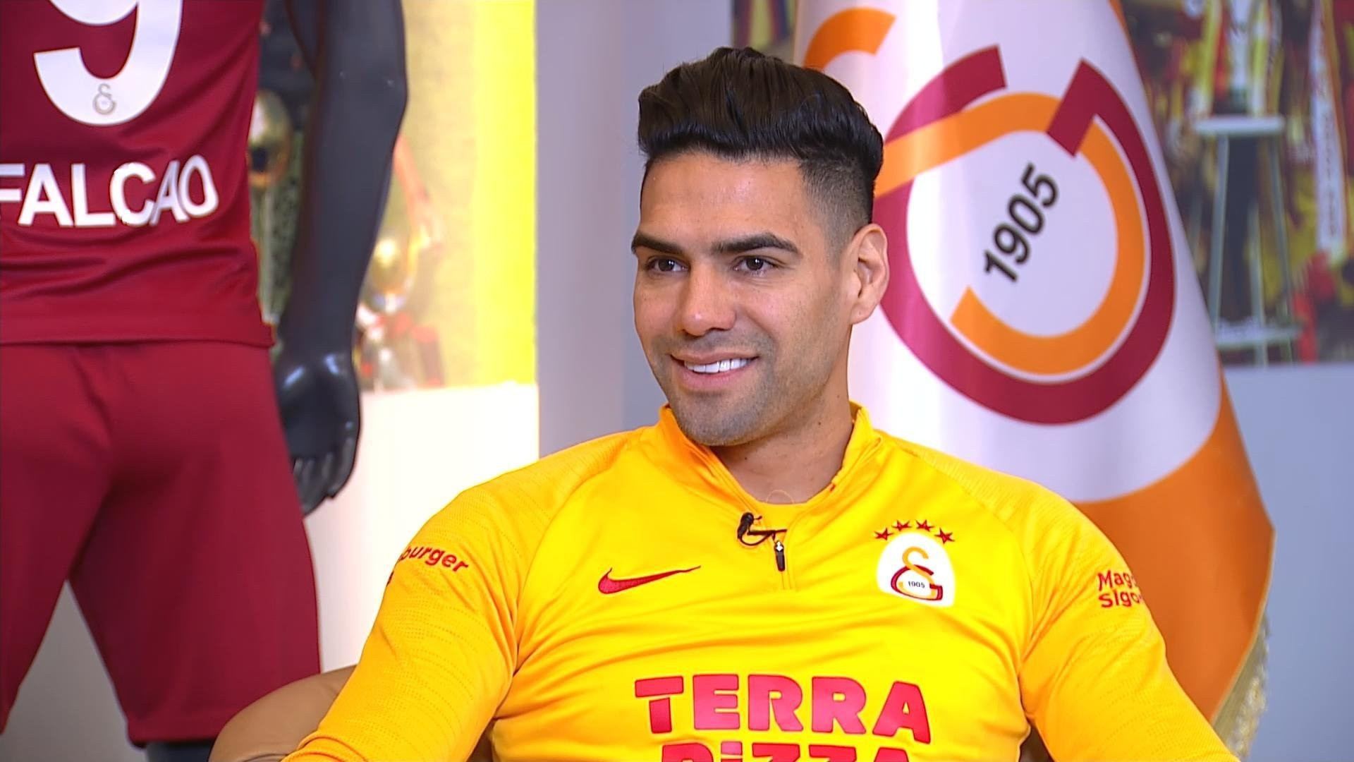 Falcao'ya sürpriz teklif