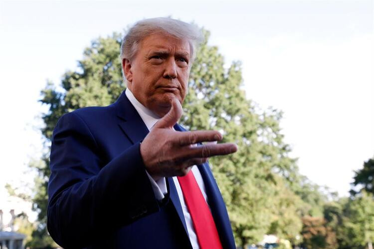 Trump'ın ''kadın'' derken yaptığı el hareketi olay oldu