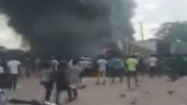 Nijerya'da akaryakıt tankeri patladı: En az 23 ölü