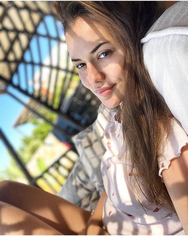 Fahriye Evcen paylaştı sosyal medya onu konuştu!