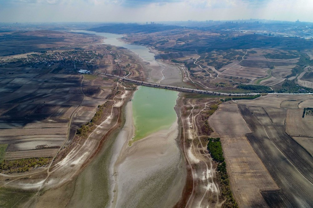 İstanbul'da korkutan görüntü! Sazlıdere Barajı kurudu