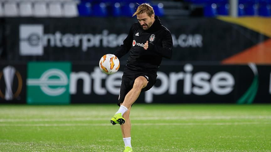 Beşiktaş'a Caner Erkin şoku!