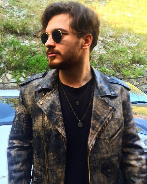 Çağatay Ulusoy'dan yeni yaşa yeni imaj!