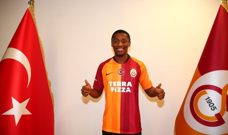 Galatasaray'da 2 ayrılık birden
