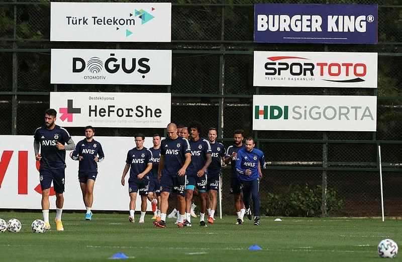 Fenerbahçe kanat transferinde mutlu sona ulaştı!