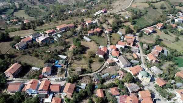 Bir kişinin 8 kişiye koronavirüs bulaştırdığı köyde muhtar isyan etti!