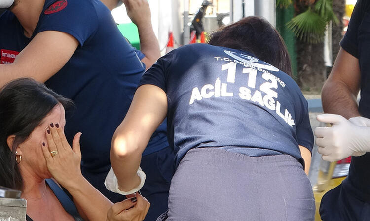 Şişli'de kaza yapan kadın sürücü şoka girdi
