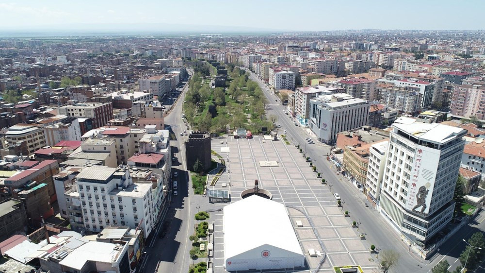 Vali ''Hava gelmiyor'' diye yıktırmıştı! Yeniden inşa edilecek