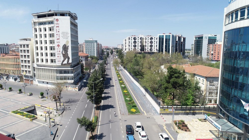Vali ''Hava gelmiyor'' diye yıktırmıştı! Yeniden inşa edilecek