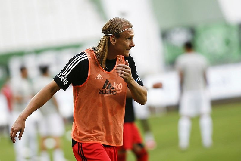 Beşiktaş, Domagoj Vida'yı kadro dışı bırakıyor!