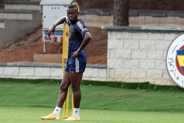 Fenerbahçe transferde yeniden gaza bastı