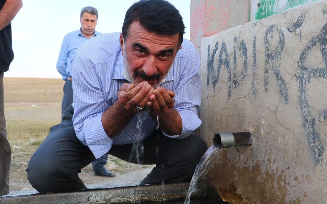 Adı ''Kokmuş'' ama içenin 10 günde iyileştiğine inanıyorlar