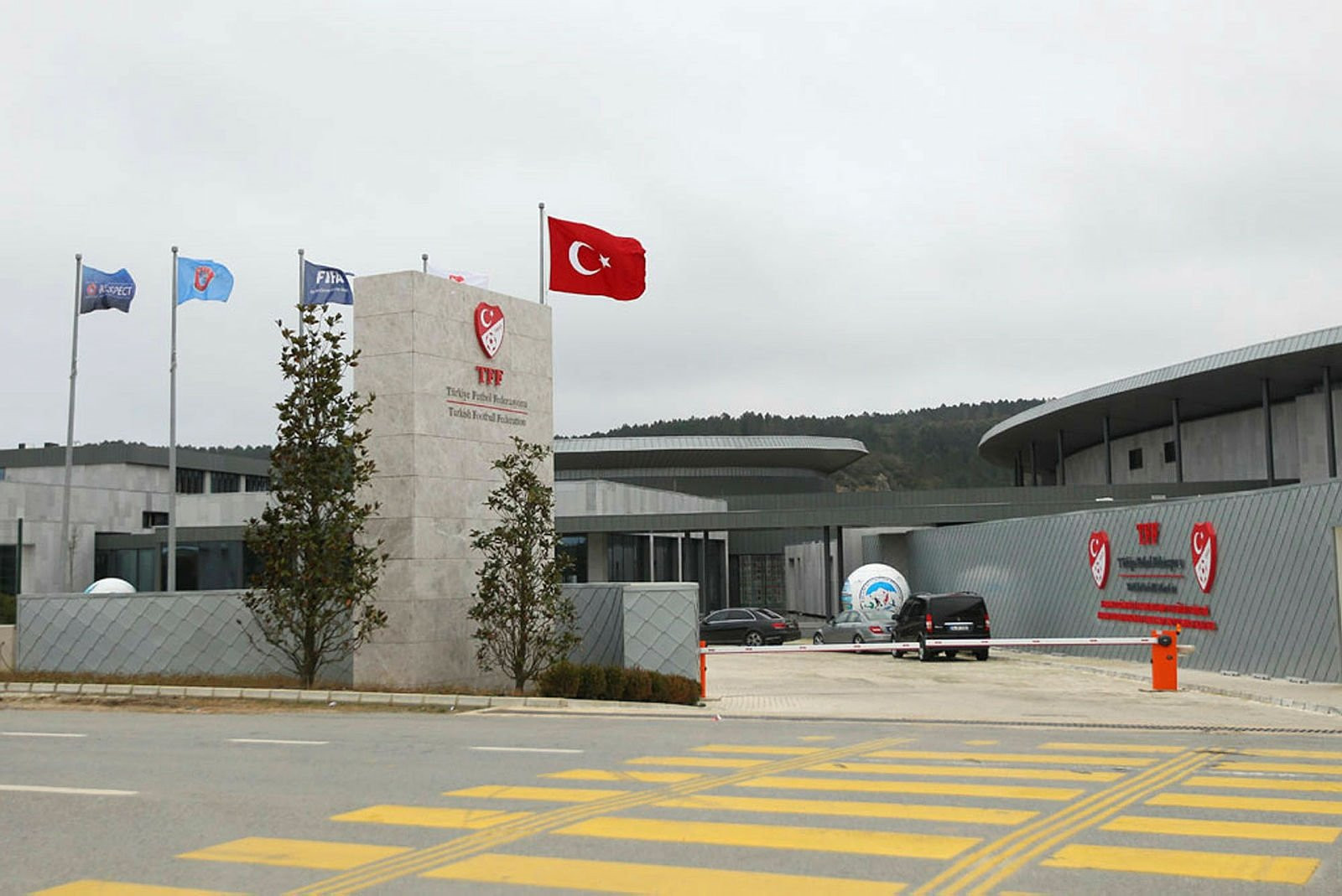 Erman Toroğlu'ndan yayıncı kuruluşa sert tepki