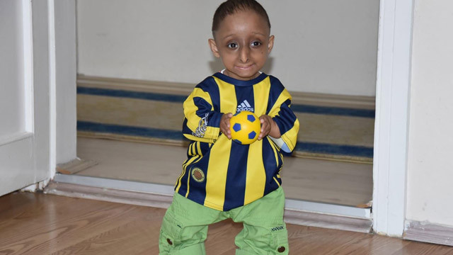 15 Yasinda 4 Kilo Ve 65 Santimetre Boyundaydi Hayatini Kaybetti 3 Sayfa