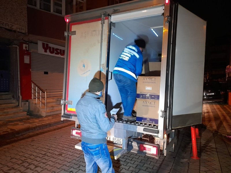 İstanbul'da koronavirüs aşıları böyle dağıtıldı