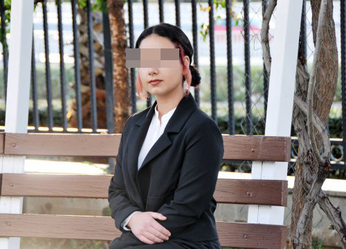18 yaşındaki sosyal medya fenomeni yaşadığı tacizi gözyalşarıyla anlattı