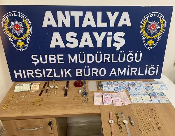 Altın Kızlar'dan 1 milyonluk vurgun! Semte göre kılıktan kılığa girmişler - Resim: 4
